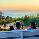 Turan Hill Lounge 4*
