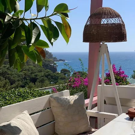 图兰山朗致酒店 4*