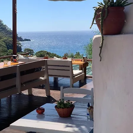Turan Hill Lounge Holiday park 4*