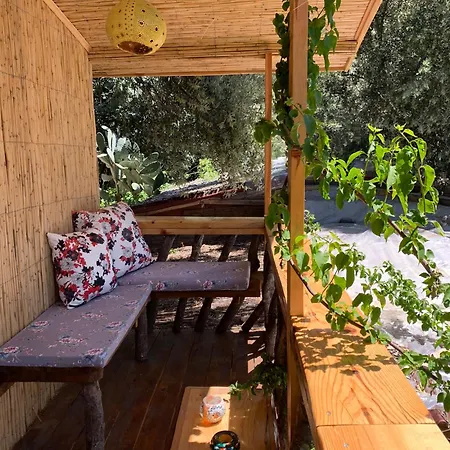Turan Hill Lounge Holiday park