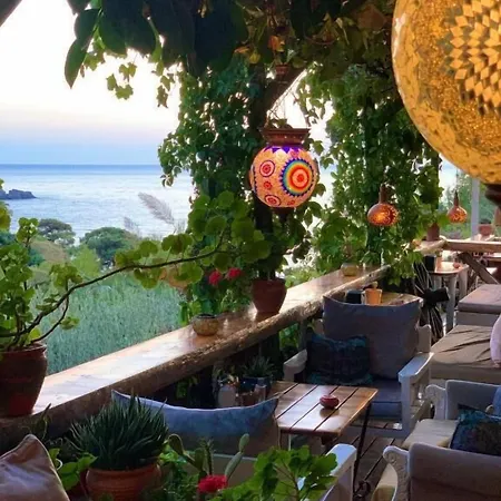 Vakantiehuis Turan Hill Lounge *