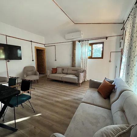 Vakantiehuis Turan Hill Lounge *